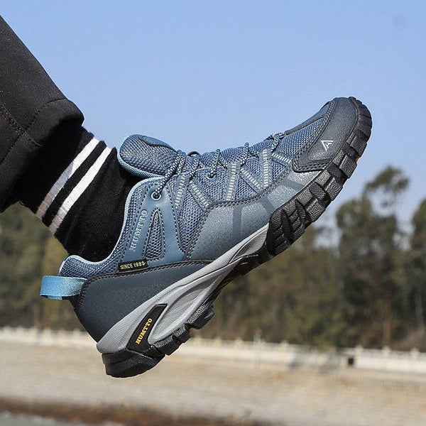 Women's Waterproof And Antiskid Hiking Shoes