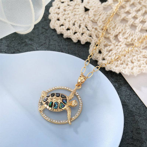 Replica Mother-Of-Pearl Necklace Diamond-Studded Turtle